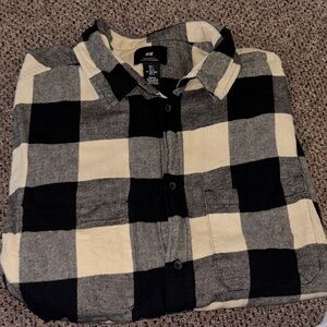 H&M Black and Cream Plaid Casual Button Down Shirt